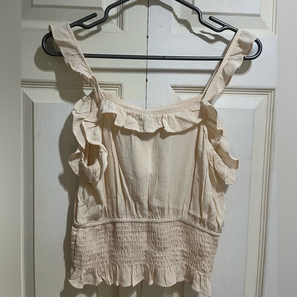 Paper Crane Sleeveless Light Peach Cropped Top in Size Medium - Picture 2 of 2